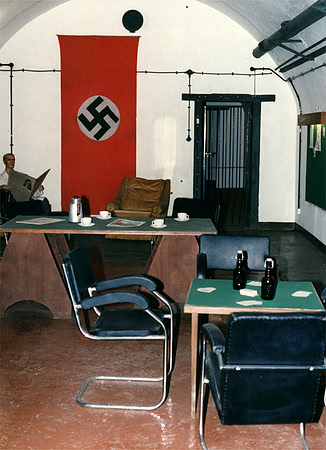 1990 05 - German underground hosp, Jersey - 3 of 10