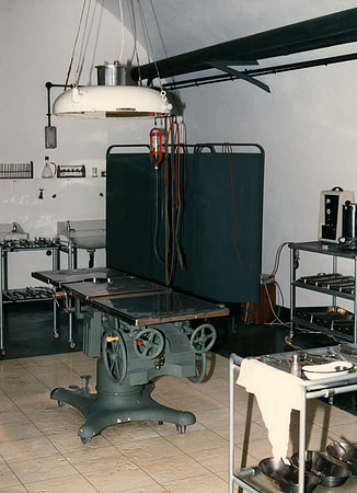 1990 05 - German underground hosp, Jersey - 6 of 10