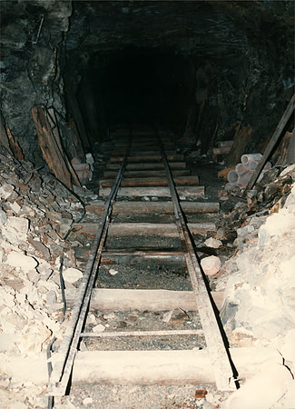 1990 05 - German underground hosp, Jersey - 8 of 10