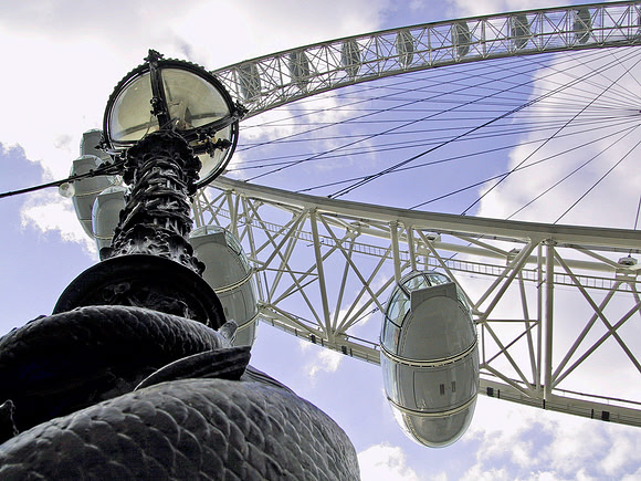 2000 04 10 - Millennium Wheel - 12 of 16