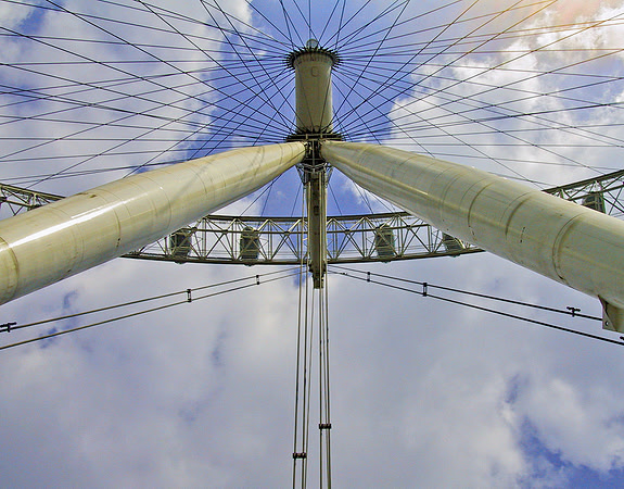 2000 04 10 - Millennium Wheel - 14 of 16