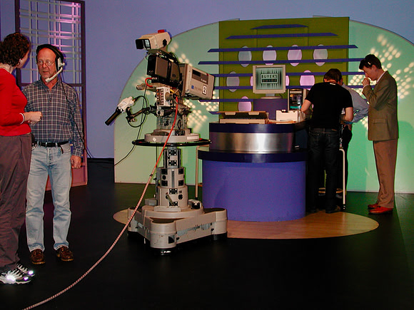 2000 05 26 - dotTV - 13 of 28