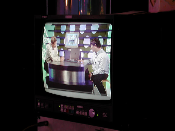 2000 05 26 - dotTV - 18 of 28