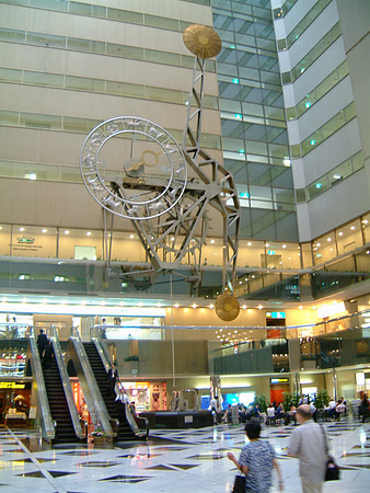 2002 09 05 - Tokyo, Japan - 4 of 60
