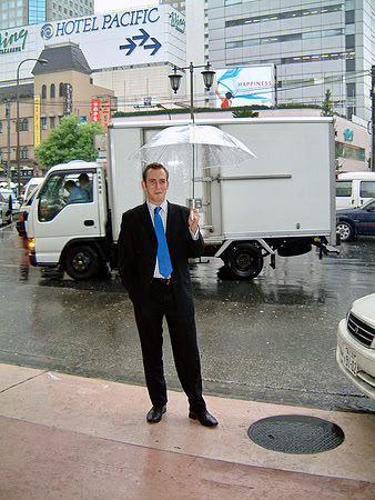 2002 09 05 - Tokyo, Japan - 13 of 60