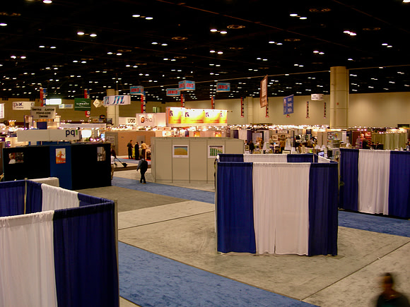 2006 02 26 - Orlando, FL, USA - 17 of 24
