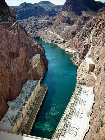 2007 03 04 - Hoover Dam, NV, USA - 17 of 26